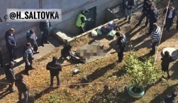 Rúng động vụ án hai cha con sát hại cảnh sát để ăn ở Ukraine