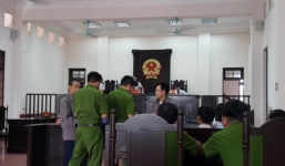 Toàn cảnh vụ xe container đâm nát đuôi xe Innova đang đi lùi trên đường cao tốc, làm 6 người thương vong