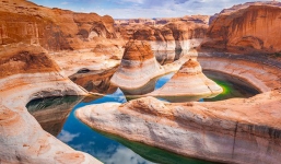 Những tuyệt tác thiên nhiên đẹp đến mức không thể tin rằng nó có thật trên Trái Đất, trong đó có một địa danh ở Việt Nam