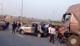 Diễn biến bất ngờ vụ container tông xe Innova lùi trên cao tốc