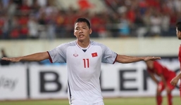 Lào 0-3 Việt Nam: Quang Hải lập siêu phẩm đá phạt, gia tăng cách biệt