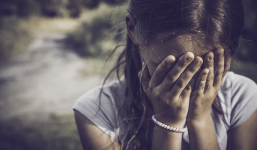 Hỏi ước mơ của con gái trong ngày sinh nhật, con nói đúng 7 từ khiến tôi và chồng nhìn nhau hổ thẹn