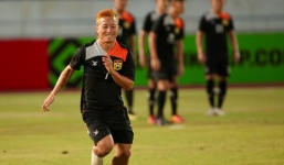 NÓNG: Hờn dỗi vì không được ra sân gặp Việt Nam, 'Messi Lào' từ giã ĐTQG