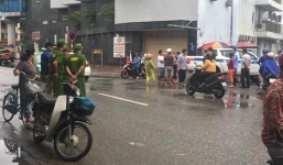 Vụ tài xế ô tô bị chặt tay: 'Người đi xe máy dựng xe chặn đầu rồi gọi người đến đánh'