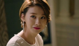 Ngỡ che giấu được tội lỗi, nào ngờ tờ giấy cài ở cửa trước thềm nhà nhân tình khiến chồng thất sắc