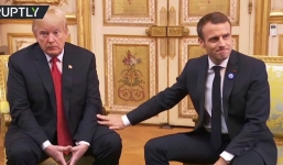 Video: Sau màn mắng mỏ phủ đầu, mặc Tổng thống Pháp ra sức 'làm lành', ông Trump vẫn tỉnh bơ