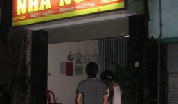 Bị bạn trai quen qua mạng rủ vào nhà nghỉ “tâm sự”, bé gái 13 tuổi về mách bố đi báo công an