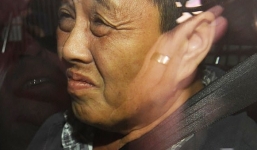 Bất mãn với nông trại, người phụ nữ trả thù bằng cách nhét kim khâu vào dâu tây