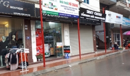 Lạ mắt với hàng cột, biển 'đồng phục' tại tuyến phố kiểu mẫu thứ 2 của Hà Nội