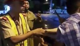 ĐBQH lên tiếng vụ clip CSGT 'té ngã' lúc làm việc với dân