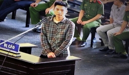 20 phút đối chất nóng bỏng giữa HĐXX và bị cáo phản cung