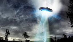 Phát hiện hàng loạt UFO xuất hiện trên bầu trời Ireland