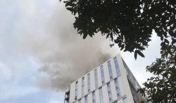 Hà Nội: Cháy lớn tòa nhà 18 tầng trên đường Hoàng Quốc Việt