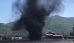 Chỉ có ở Quảng Ninh: Xuất hiện 'vòi rồng đen' cao hàng chục mét vừa đáng sợ vừa kỳ vĩ