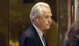 Hé lộ nhân vật phía sau cuộc chiến thương mại của Trump