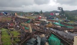 Lốc xoáy kinh hoàng tại gành Đá Đĩa, 27 người bị thương