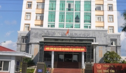 Chi cục trưởng Chi cục Thuế kiện cấp trên vì bị cho nghỉ hưu trước tuổi