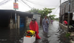 Mưa lũ hoành hành, học sinh toàn TP Nha Trang nghỉ học ngày 19/11