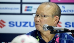 HLV Park Hang-seo nói gì khi trọng tài không công nhận bàn thắng của Văn Toàn?