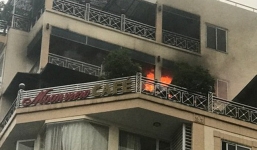 Cháy khách sạn trên phố Hàng Than, hàng chục du khách hoảng loạn tháo chạy