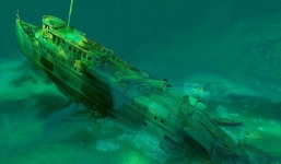 Bất ngờ tìm thấy xác con tàu 'bị nguyền rủa' mất tích cách đây 90 năm còn nguyên vẹn dưới đáy hồ ở Canada