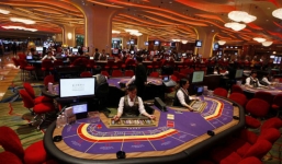 Cách người Việt được vào chơi bài tại Casino ở Phú Quốc