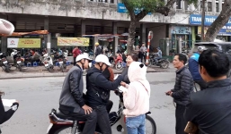 AFF Cup 2018: Giá vé chợ đen trận Việt Nam - Campuchia tăng chóng mặt