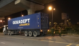 Người đàn ông lao vào xe container đang chạy, tử vong tại chỗ