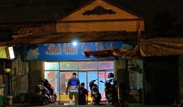 Bị 'nhìn đểu', 9X gọi đồng bọn mang hàng nóng sát hại 2 mạng người tại quán cháo vịt