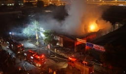 Cháy garage chứa xe sang sát tòa nhà Keangnam, thiêu rụi nhiều ôtô