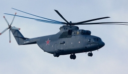 Video chưa từng thấy: Kinh ngạc cảnh Mi-26 chở Su-27 trên bầu trời