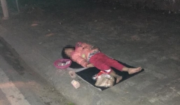 Bé gái 5 tuổi ăn xin ngủ trên vỉa hè trong đêm: Không để bé bị lạm dụng đi nuôi gia đình
