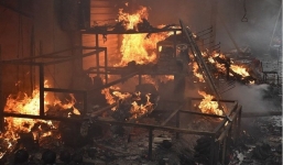 Cháy nhà nửa đêm 4 mẹ con gào hét kêu cứu, bé 7 tuổi tử vong thương tâm