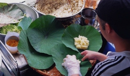 Làm cán bộ xã lương 2 triệu, nam thanh niên bỏ việc về bán xôi thu nhập 100 triệu/tháng