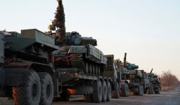 Giữa căng thẳng với Nga, Ukraine điều khiển xe tăng án ngữ Biển Azov