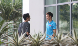 Văn Toàn gọi điện về báo tin vui cho gia đình: 'Chờ con ở trận chung kết nhé'