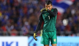 Đến lượt đội trưởng Malaysia 'đá đểu' thủ môn Thái Lan