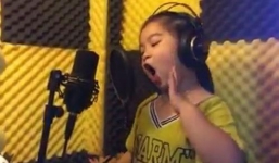 Bé 6 tuổi hát ca khúc 'Em yêu ông Park Hang Seo' đốn tim cư dân mạng