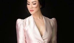 U50 Thanh Mai vẫn táo bạo diện chiếc áo mà ai mặc cũng phải 'dè chừng'