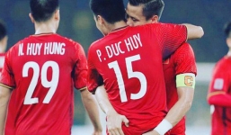 Có 1 bức ảnh mà Quế Ngọc Hải và Đức Huy đều háo hức chia sẻ, dân mạng soi ngay ra điểm 'bất thường'