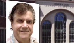 Bác sĩ phụ khoa lưu cả kho ảnh khỏa thân của nữ sinh