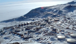 Hai kỹ thuật viên Mỹ chết bí ẩn tại Nam Cực