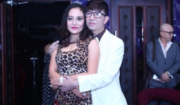 Tiết lộ cô vợ hoa khôi xinh đẹp của nam ca sĩ thích mặc váy nhất Việt Nam