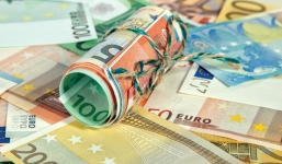 Tỷ giá ngoại tệ 13/12/2018: USD hạ nhiệt nhưng vẫn treo cao