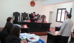 Bộ trưởng Bộ GD&ĐT 'thua kiện' trong vụ thu hồi bằng tiến sĩ của ông Hoàng Xuân Quế