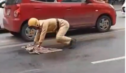 Hành động 'lạ' của cảnh sát giao thông tại Thanh Hóa khiến dân mạng phục lăn
