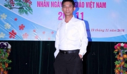 Thầy giáo bịa chuyện nhặt được túi tiền, vàng trả lại người mất vì... ngành giáo dục nhiều tiêu cực