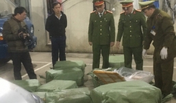 Rùng mình 8 tạ nầm lợn mốc xanh suýt được tuồn ra thị trường lên bàn nhậu