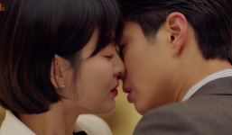 Chắc fan của cặp Song - Song sẽ khó chịu lắm khi chứng kiến cảnh Song Hye Kyo hôn “phi công trẻ” tình như thế này