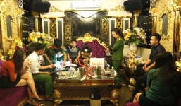 Bắt 13 cán bộ, viên chức phê ma tuý, bay lắc trong quán karaoke Dubai